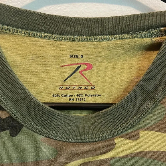 Rothco small men’s zombie resistance force green camouflage tee - Picture 3 of 5